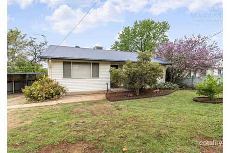 Property photo of 14 Condon Avenue Mount Austin NSW 2650