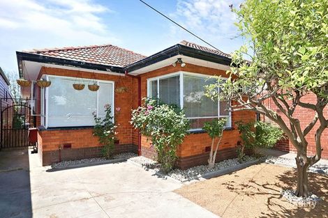 19 Gamon St, Seddon, VIC 3011