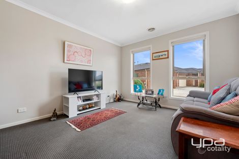 Property photo of 10 Malcolm Court Brown Hill VIC 3350