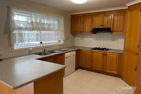Property photo of 1/21 Fairhills Parade Glen Waverley VIC 3150