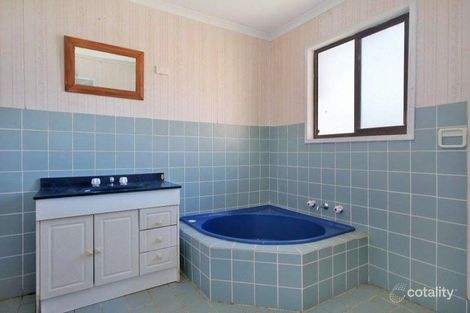 Property photo of 18 Duncan Street Woolomin NSW 2340