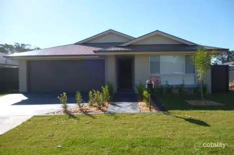 8 Marshall Ave, Ropes Crossing, NSW 2760