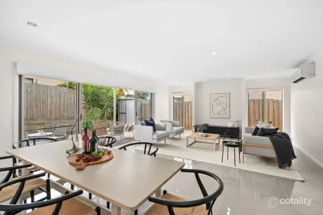 2/1 Cedar Gr, Highton, VIC 3216