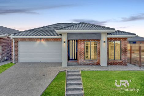 Property photo of 30 Poyner Circuit Mickleham VIC 3064