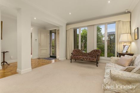 Property photo of 1/65 Rostrevor Parade Mont Albert North VIC 3129