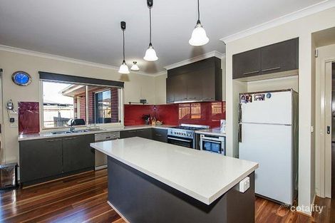 Property photo of 10 Mirrabucca Promenade South Morang VIC 3752