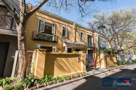 Property photo of 20 Portview Square Port Melbourne VIC 3207