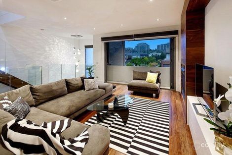 Property photo of 47 Magazine Way Maribyrnong VIC 3032