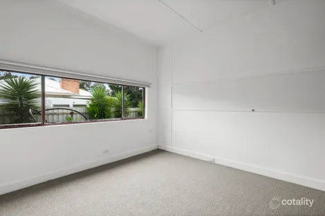 Property photo of 8 Charles Street Benalla VIC 3672