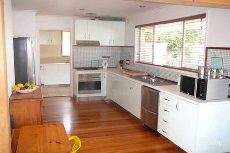 Property photo of 2 Barrot Avenue Hoppers Crossing VIC 3029