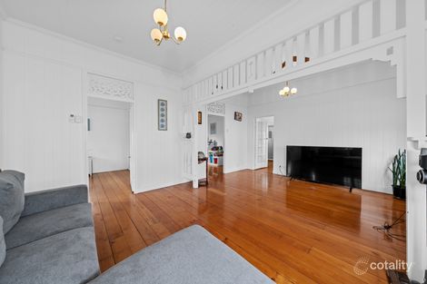 21 Moncrief Rd, Cannon Hill, QLD 4170