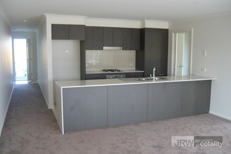 Property photo of 19 Giverny Close Burnside Heights VIC 3023