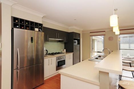 Property photo of 18 Jade Place Meroo Meadow NSW 2540