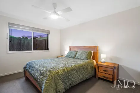 Property photo of 10 Summerhill Crescent Ormeau Hills QLD 4208