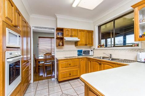 Property photo of 35 Kenley Crescent Macquarie Hills NSW 2285