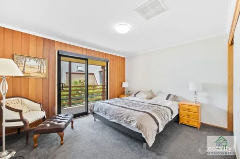 Property photo of 35 Pinnacle Drive Rawson VIC 3825