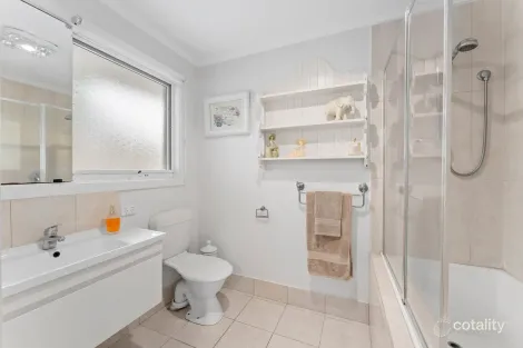 Property photo of 1/265 Dandelion Drive Rowville VIC 3178