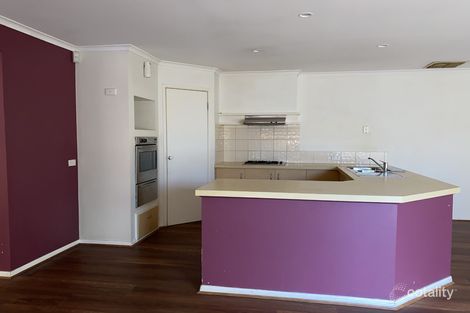 Property photo of 8 Aquamarine Court St Albans VIC 3021