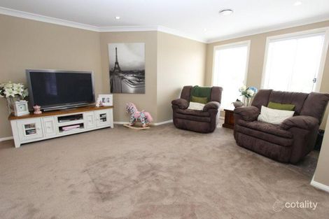 Property photo of 10 Governors Parade Windradyne NSW 2795