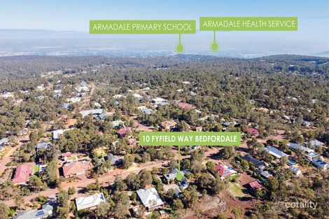 Property photo of 10 Fyfield Way Bedfordale WA 6112