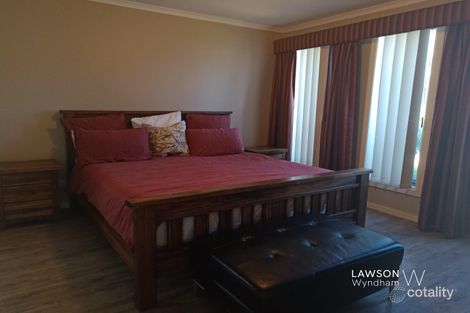 Property photo of 42 Mowbray Drive Point Cook VIC 3030