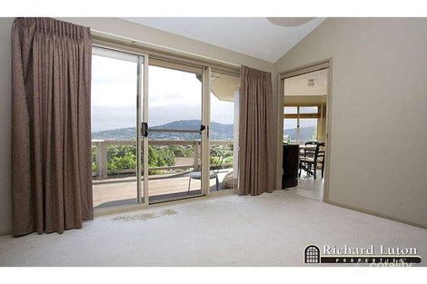 Property photo of 10 Favell Place Gordon ACT 2906