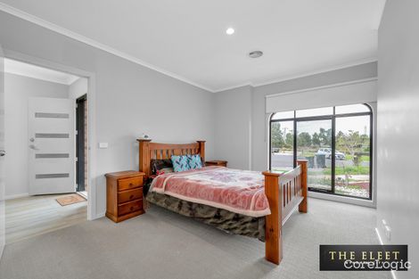 Property photo of 25 Bassendean Court Tarneit VIC 3029