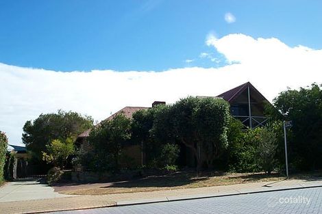 9 Amity Bvd, Coogee, WA 6166