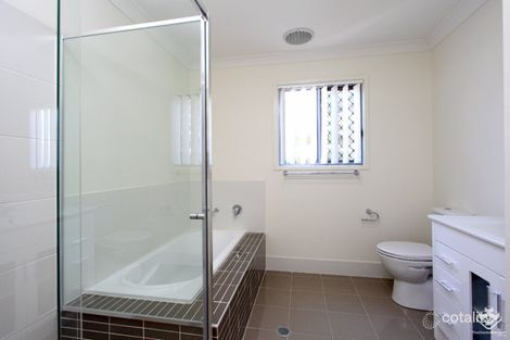 Property photo of 31/12 Singh Street Wynnum West QLD 4178