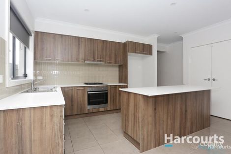 Property photo of 18 Anzac Drive Wollert VIC 3750