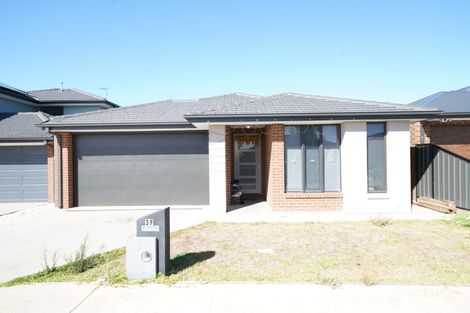 Property photo of 39 Iconic Drive Tarneit VIC 3029