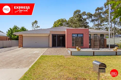 Property photo of 10 Symbester Crescent Eaglehawk VIC 3556
