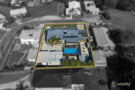 18-20 Ozone Cres, Lakes Entrance, VIC 3909