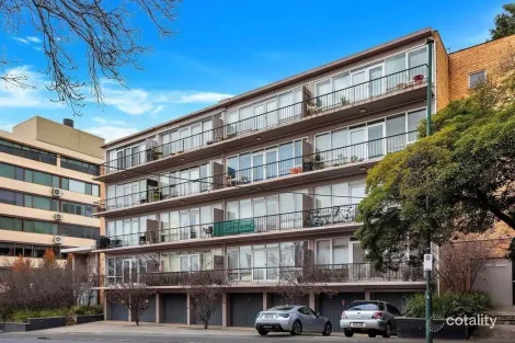 Property photo of 8/259 Domain Road South Yarra VIC 3141