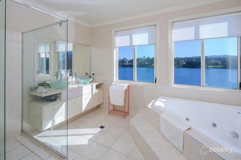 Property photo of 31 Brittany Drive Oxenford QLD 4210