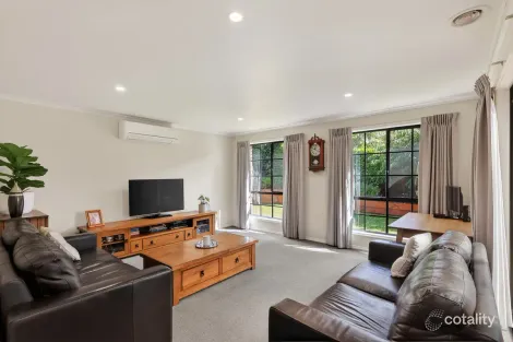 Property photo of 16 Evelyn Crescent Warrnambool VIC 3280