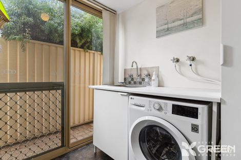 1/5 Beamish Ct, Meadow Springs, WA 6210