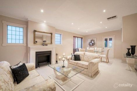 Property photo of 10 Kitchener Grove Preston VIC 3072