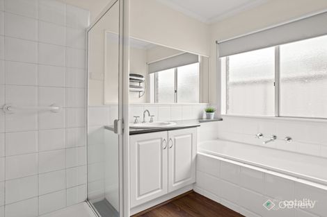 Property photo of 8 Yvonne Court Langwarrin VIC 3910