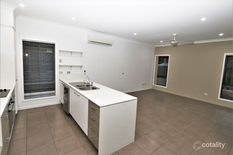 Property photo of 18 Lockwood Place Molendinar QLD 4214