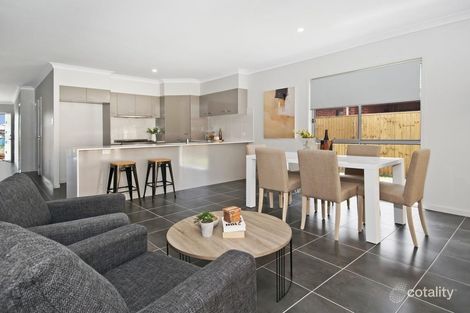 Property photo of 4 Samford Drive Holmview QLD 4207