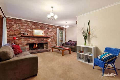 Property photo of 2 Nyora Road Eltham VIC 3095