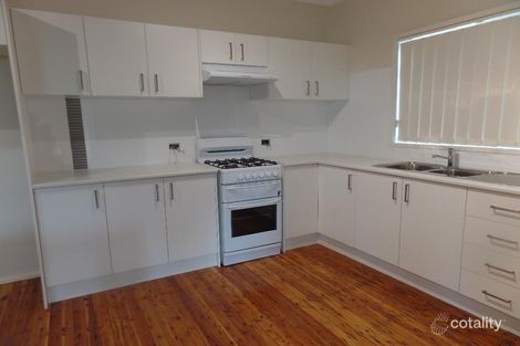 Property photo of 4 Brian Avenue Warilla NSW 2528