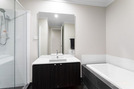 Property photo of 36 Deacon Crescent Mango Hill QLD 4509