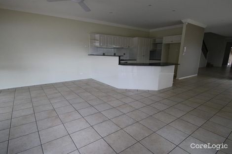 Property photo of 2/23 Vaggelas Crescent Biggera Waters QLD 4216