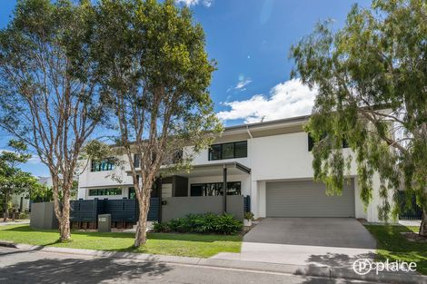 Property photo of 2 Edgewater Place Bulimba QLD 4171