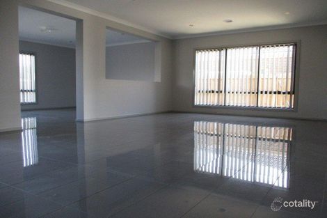 Property photo of 6 The Esplanade Taylors Hill VIC 3037