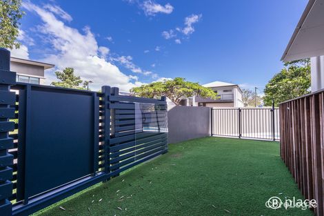 Property photo of 2 Edgewater Place Bulimba QLD 4171