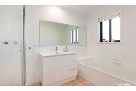 Property photo of 3/585 Hague Street Lavington NSW 2641