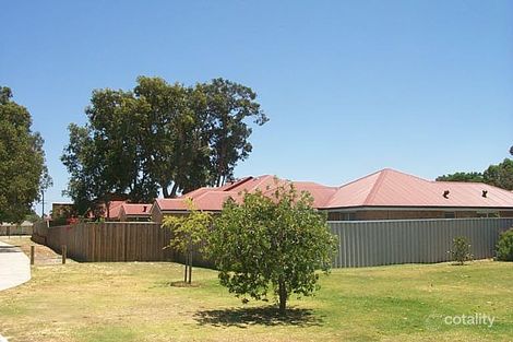 132 Gabriel St, Cloverdale, WA 6105